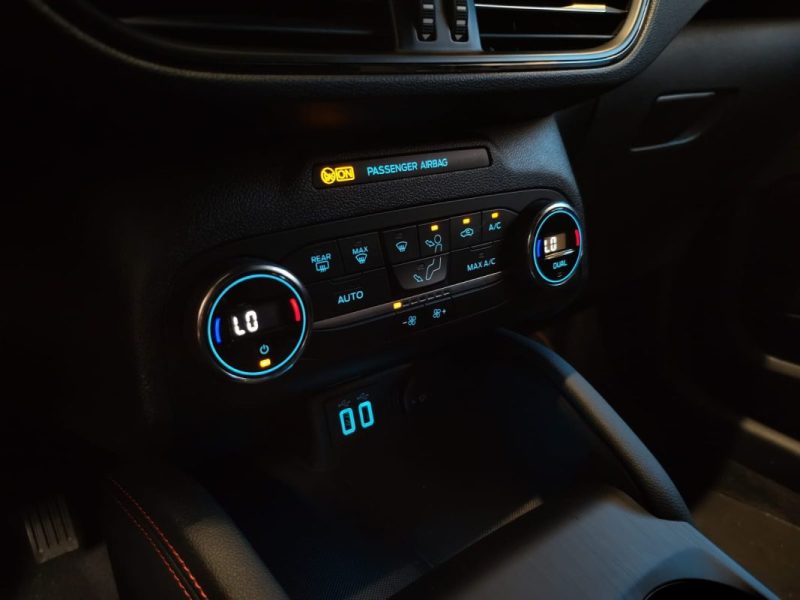 FORD KUGA 2.5 Duratec 190ch KUGA 2.5 Duratec 190ch ST-LINE 1ER MAIN