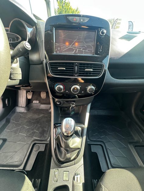 RENAULT CLIO 2018