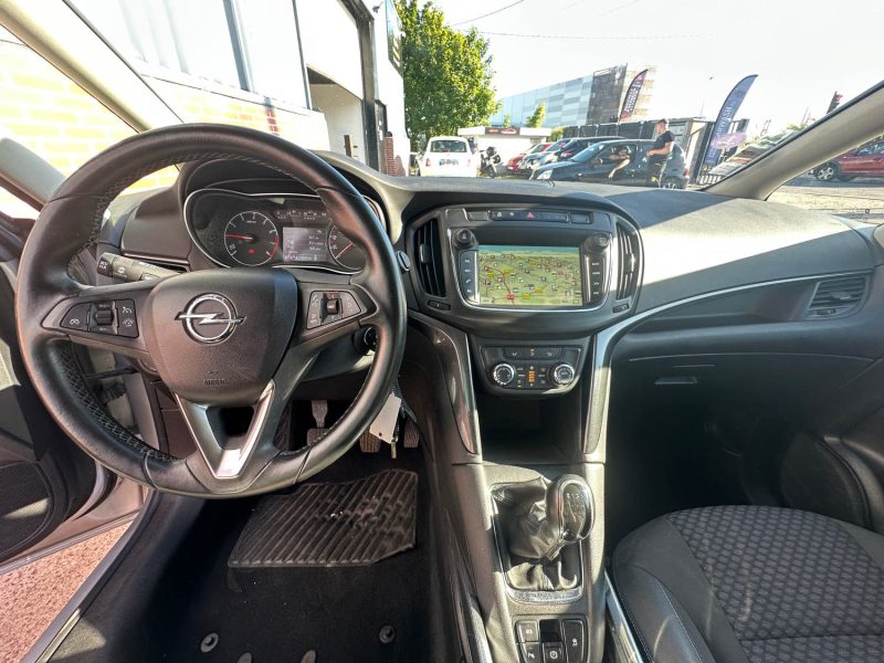 OPEL ZAFIRA TOURER 2017