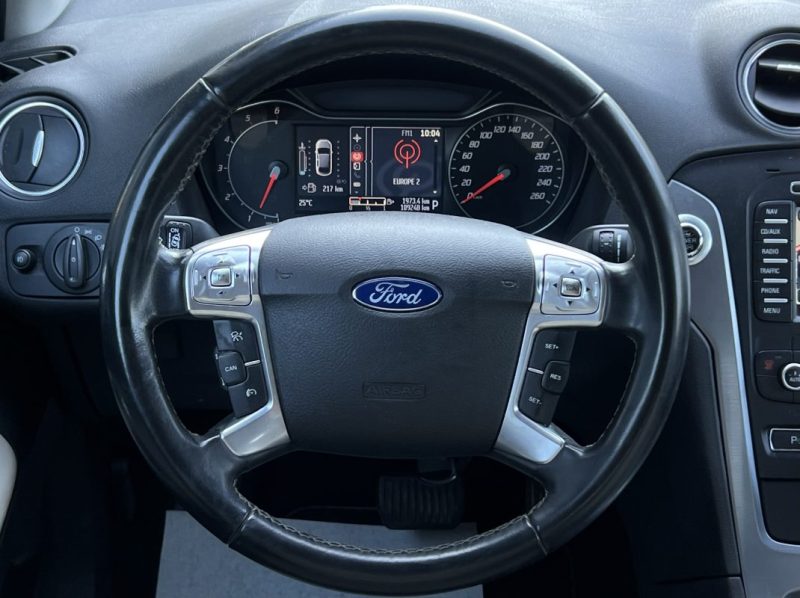 FORD MONDEO 3 III PHASE 2 TITANIUM 2.0 TDCI 140 BOITE AUTO INTERIEUR CUIR ECRAN GPS - GARANTIE 1 AN