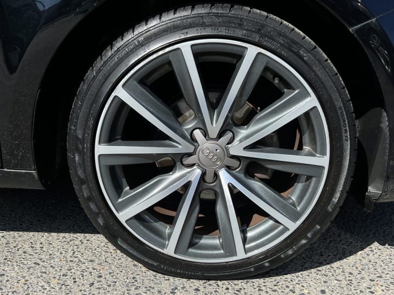 AUDI A1 PHASE 2 SPORTBACK S-LINE ULTRA 1.4 TDI 90 Cv BOITE AUTO GPS FEUX LEDS 5 Pts  - GARANTIE 1 AN