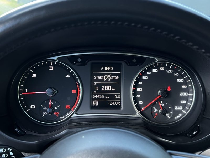 AUDI A1 PHASE 2 SPORTBACK S-LINE ULTRA 1.4 TDI 90 Cv BOITE AUTO GPS FEUX LEDS 5 Pts  - GARANTIE 1 AN