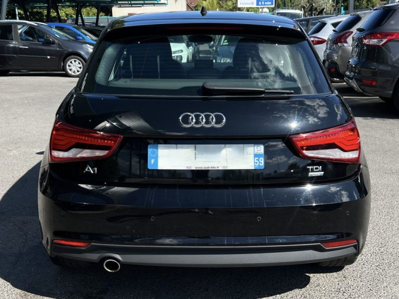 AUDI A1 PHASE 2 SPORTBACK S-LINE ULTRA 1.4 TDI 90 Cv BOITE AUTO GPS FEUX LEDS 5 Pts  - GARANTIE 1 AN