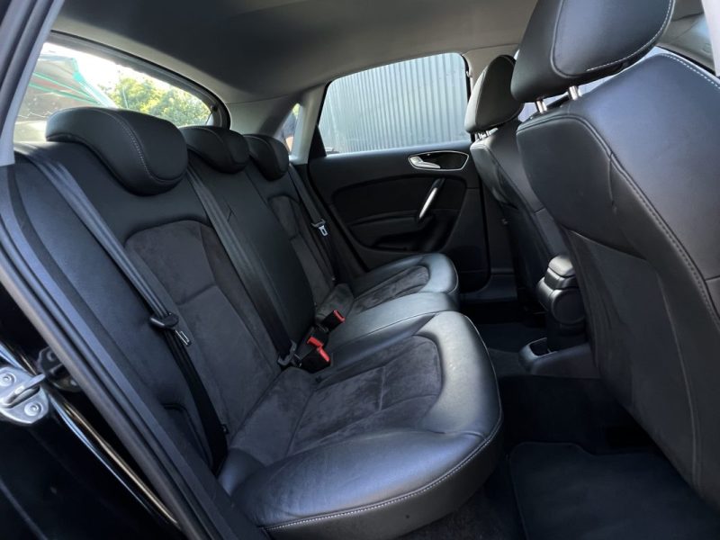 AUDI A1 PHASE 2 SPORTBACK S-LINE ULTRA 1.4 TDI 90 Cv BOITE AUTO GPS FEUX LEDS 5 Pts  - GARANTIE 1 AN