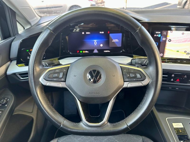 VOLKSWAGEN GOLF VIII 2021