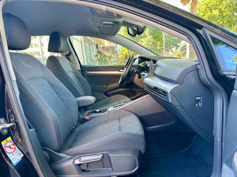 VOLKSWAGEN GOLF VIII 2021