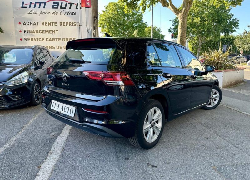 VOLKSWAGEN GOLF VIII 2021