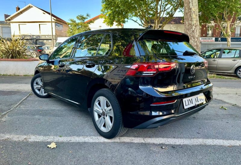 VOLKSWAGEN GOLF VIII 2021