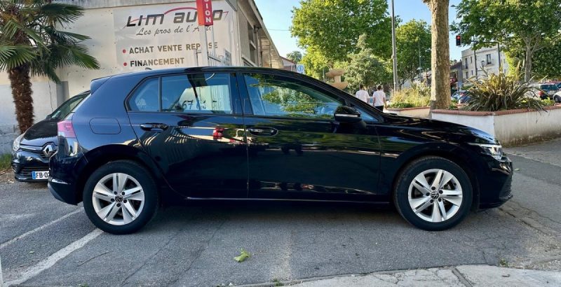 VOLKSWAGEN GOLF VIII 2021