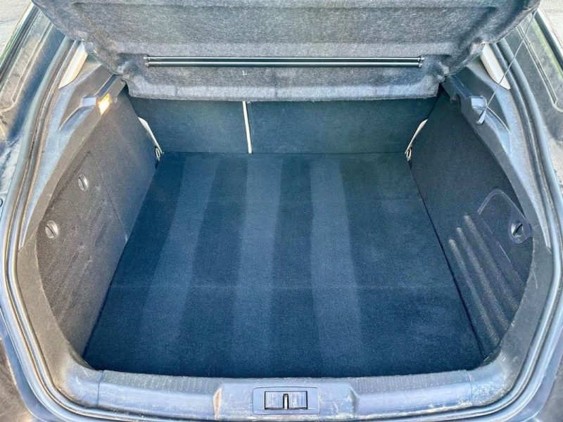 RENAULT LAGUNA III 2.0 DCI 150 INITIALE