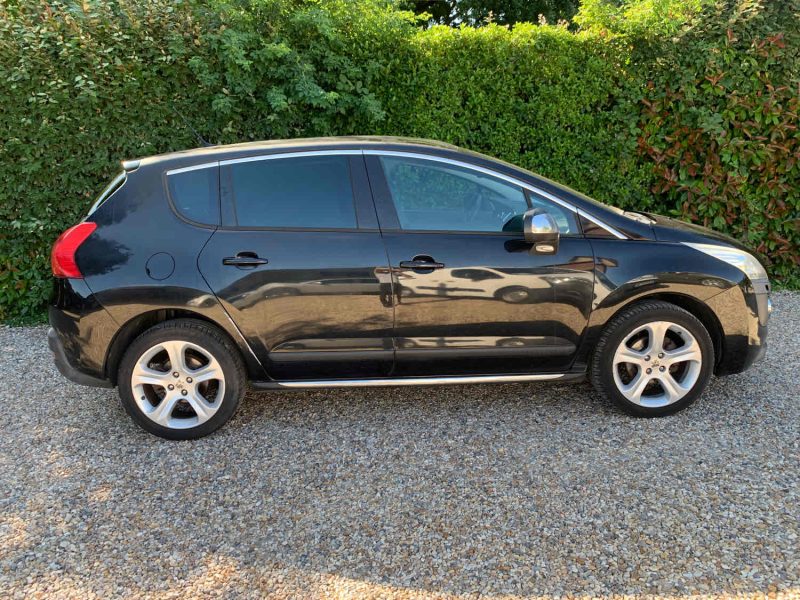 PEUGEOT 3008 2011 1.6 HDi 112