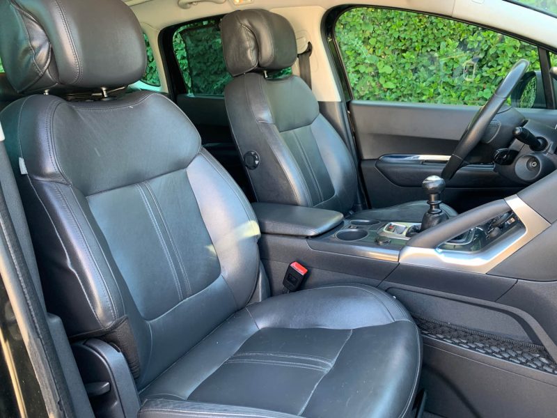 PEUGEOT 3008 2011 1.6 HDi 112