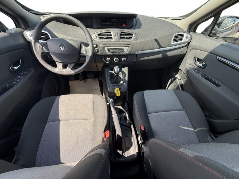 RENAULT SCENIC 2016