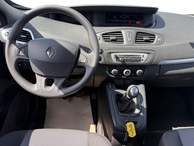 RENAULT SCENIC 2016