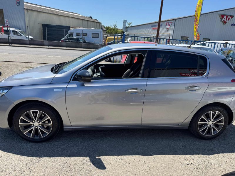 PEUGEOT 308 1.6 HDi 115ch 1ERE MAIN