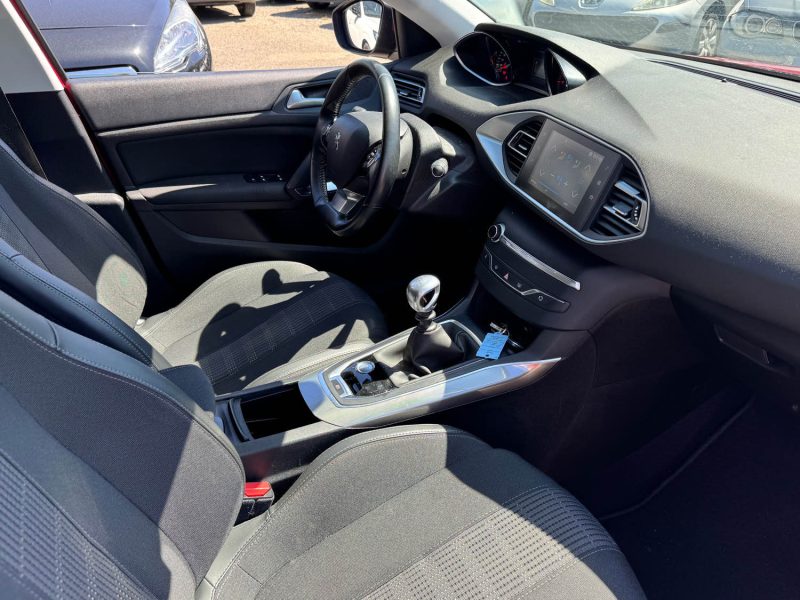 PEUGEOT 308 1.5 HDi 100ch Active