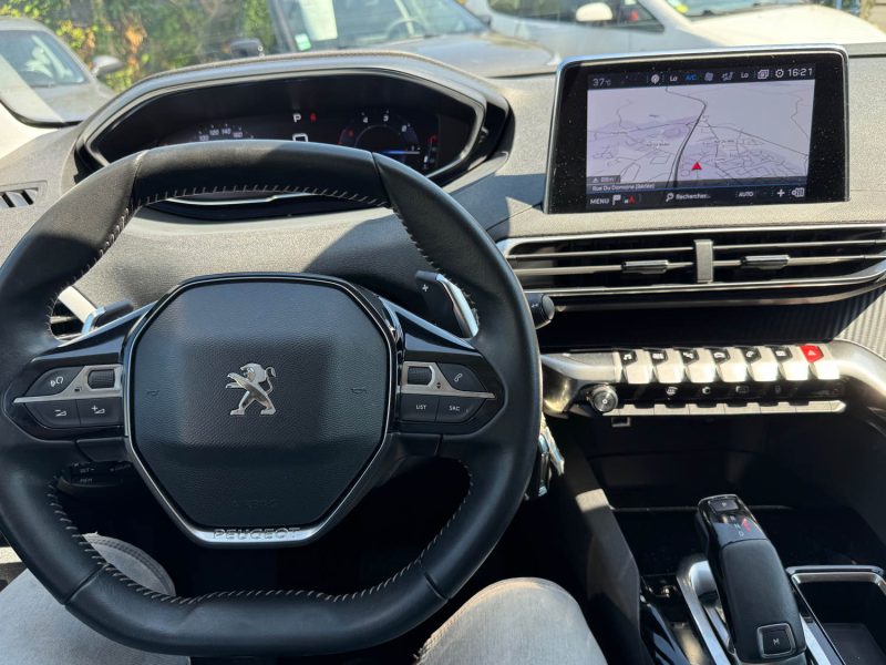 PEUGEOT 3008 1.5 HDi 130ch EAT8 1ERE MAIN TVA