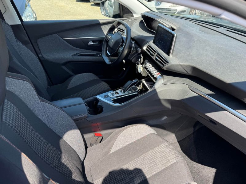 PEUGEOT 3008 1.5 HDi 130ch EAT8 1ERE MAIN TVA