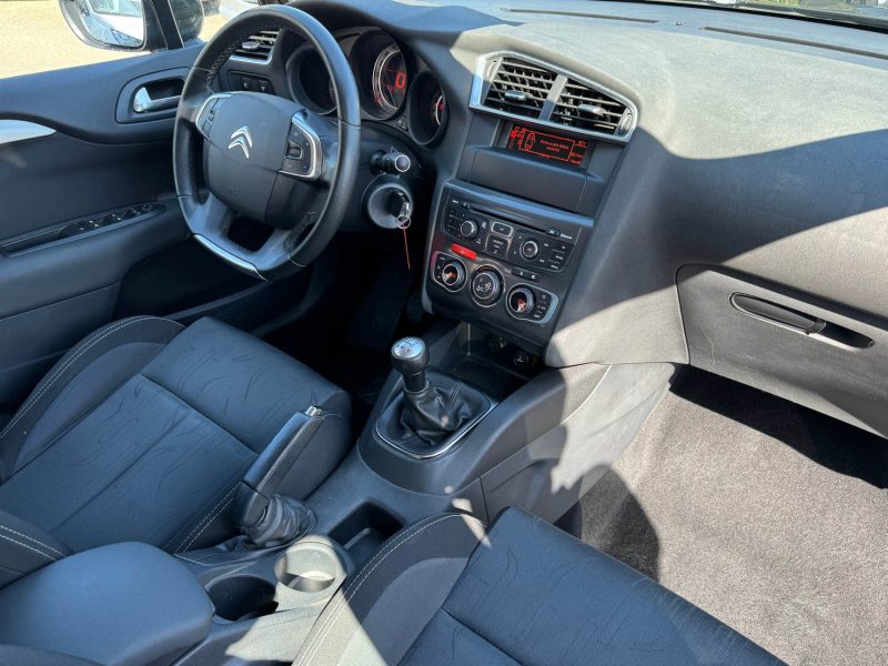 CITROEN C4 1.6 HDi 90 Attraction 1ERE MAIN