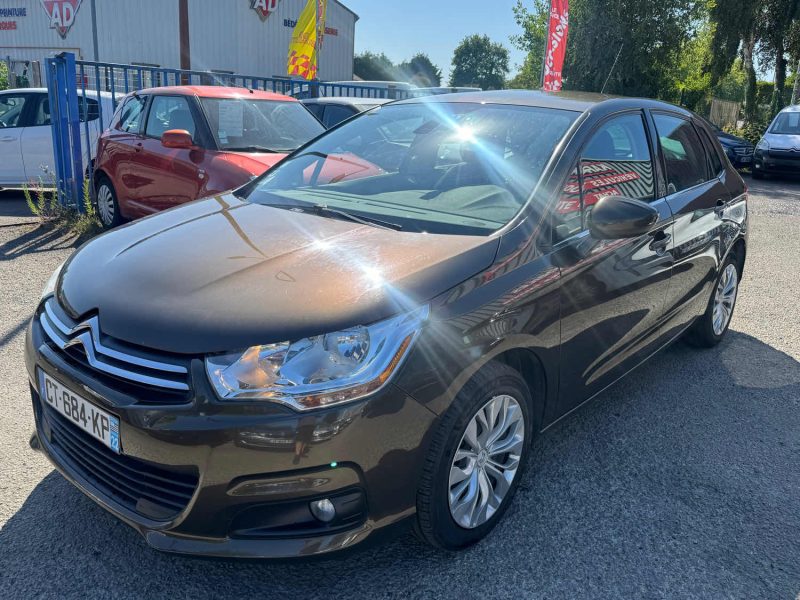 CITROEN C4 1.6 HDi 90 Attraction 1ERE MAIN