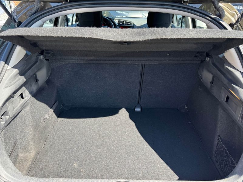 CITROEN C4 1.6 HDi 90 Attraction 1ERE MAIN