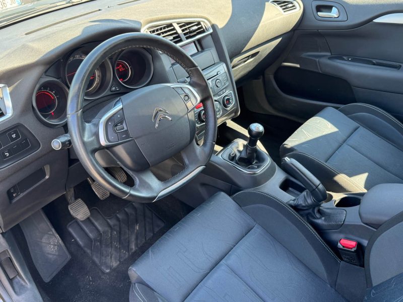 CITROEN C4 1.6 HDi 90 Attraction 1ERE MAIN