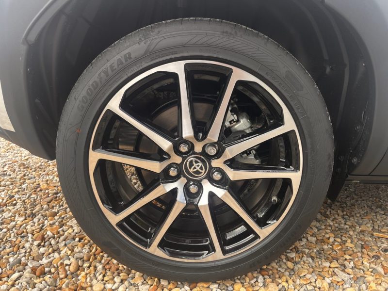 TOYOTA YARIS CROSS 1.5 130H GR SPORT 03/2025