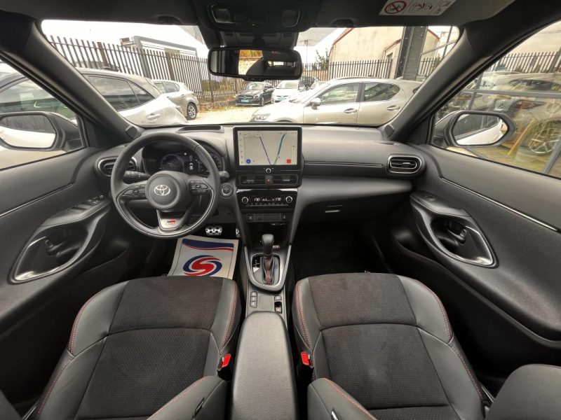 TOYOTA YARIS CROSS 1.5 130H GR SPORT 03/2025