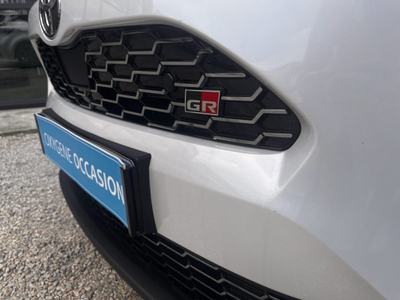 TOYOTA YARIS CROSS 1.5 130H GR SPORT 03/2025