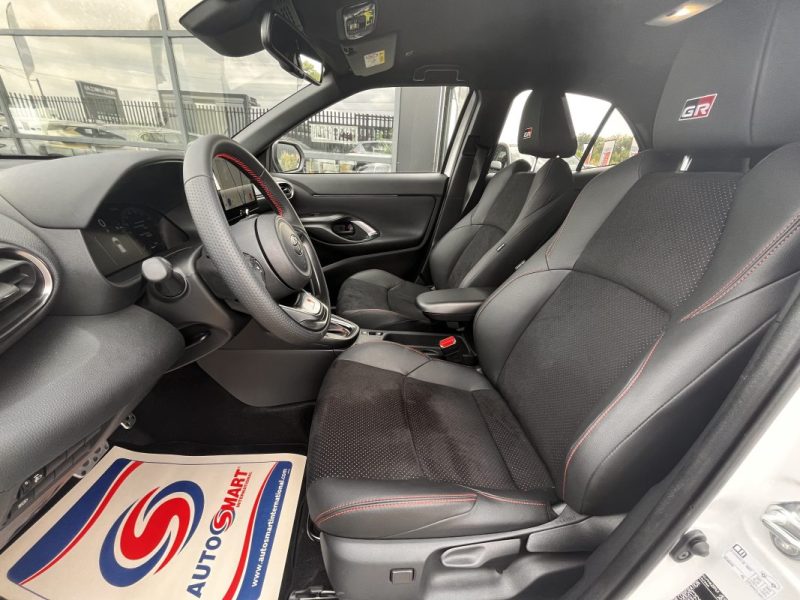 TOYOTA YARIS CROSS 1.5 130H GR SPORT 03/2025