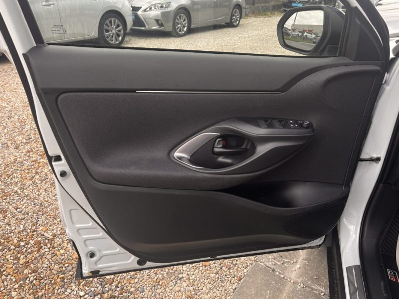 TOYOTA YARIS CROSS 1.5 130H GR SPORT 03/2025