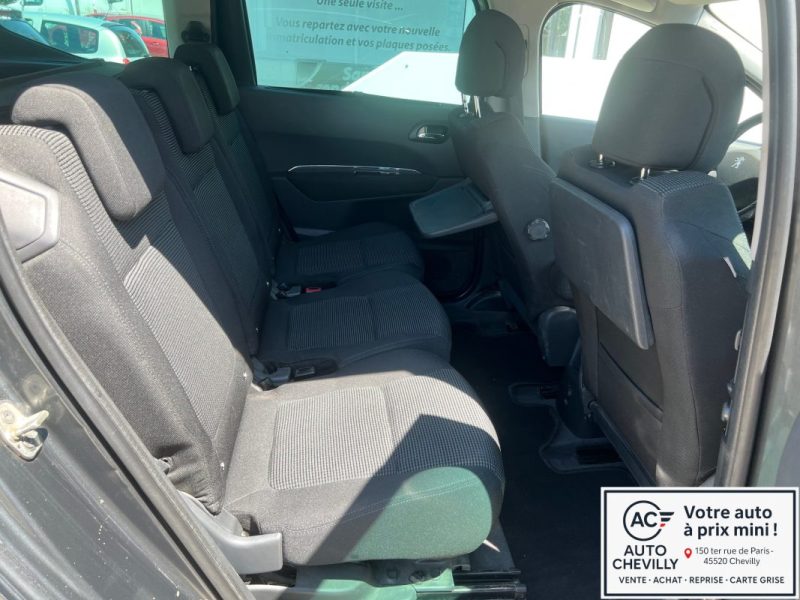 PEUGEOT 5008 1.6 HDi 110 Premium Pack 7 Places