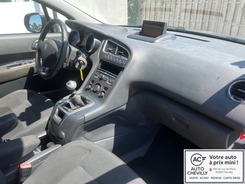 PEUGEOT 5008 1.6 HDi 110 Premium Pack 7 Places
