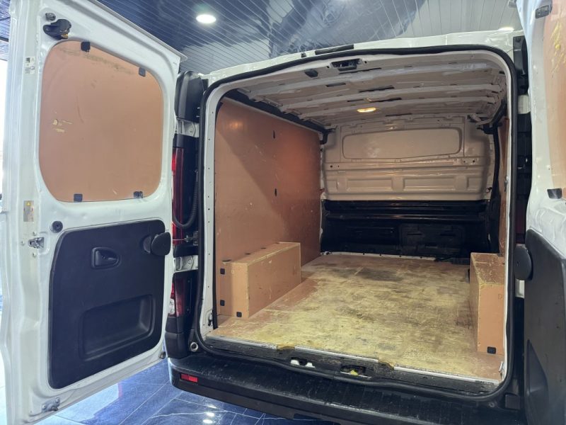 NISSAN NV300 2021 TTC TVA Récupérable 