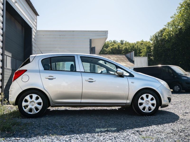 OPEL CORSA 2008
