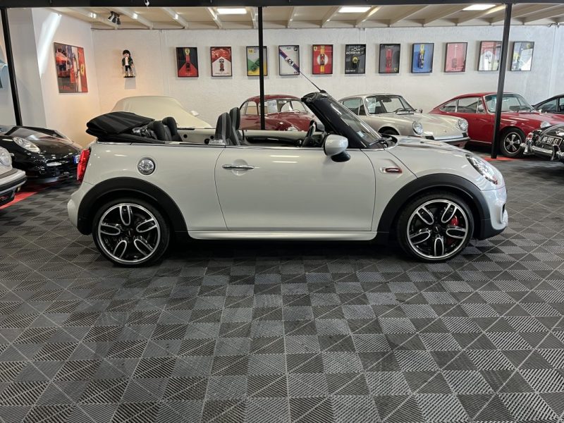 MINI Cabriolet John Cooper Works 231 ch