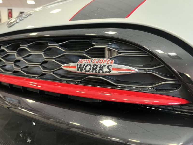 MINI Cabriolet John Cooper Works 231 ch