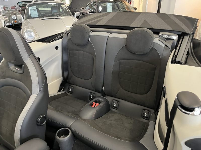 MINI Cabriolet John Cooper Works 231 ch