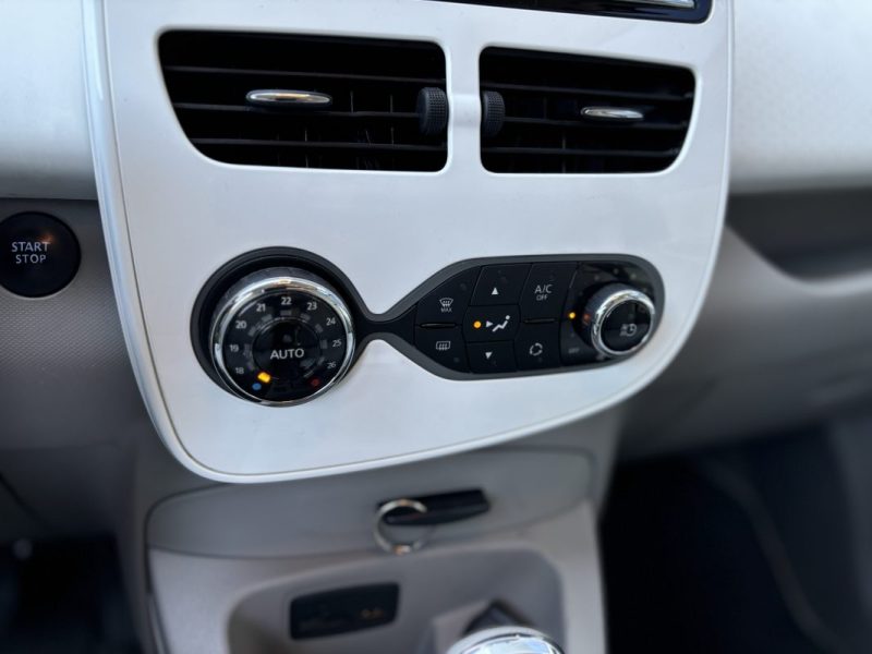 RENAULT ZOE R90 22 kWh 88 ch Life - Suivi Complet Renault