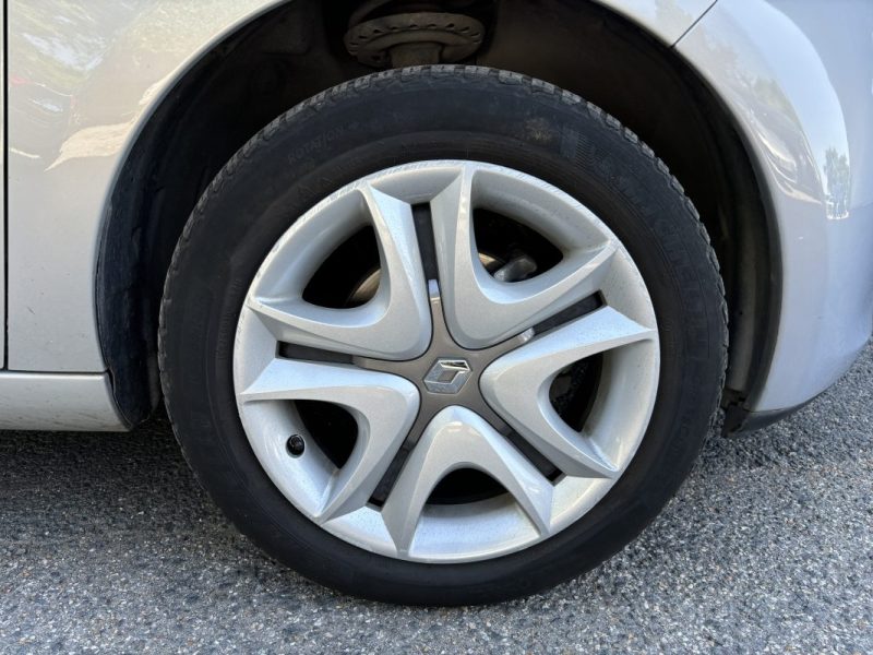 RENAULT ZOE R90 22 kWh 88 ch Life - Suivi Complet Renault