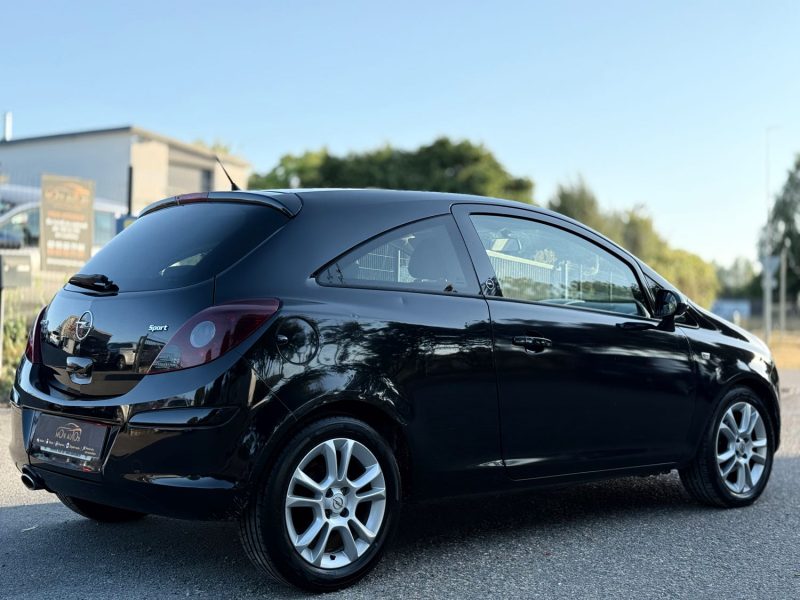 OPEL CORSA D 2009