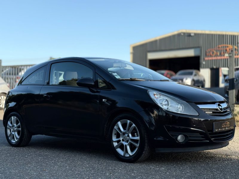OPEL CORSA D 2009