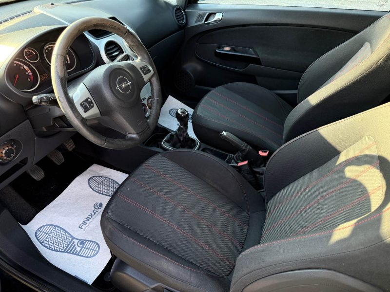 OPEL CORSA D 2009
