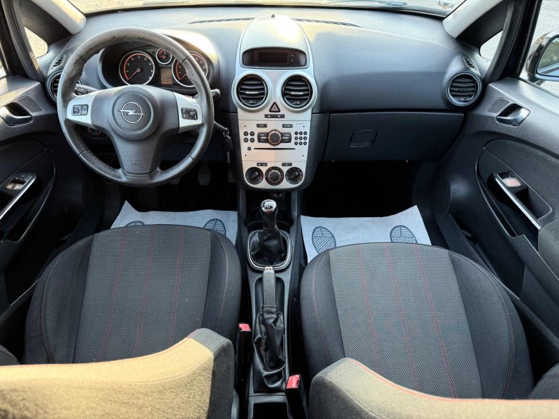 OPEL CORSA D 2009