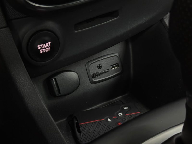 RENAULT CLIO 4 Phase 2 RS Trophy 1.6 T 220 cv EDC6