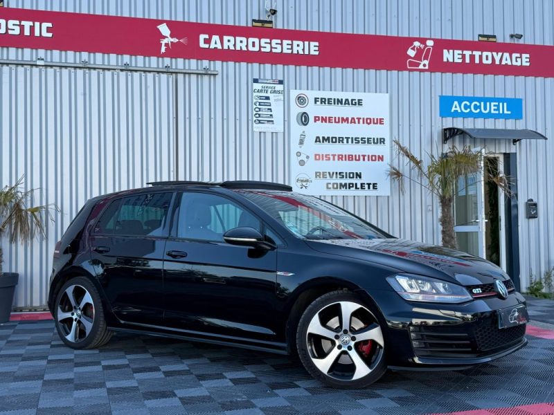 golf 7 GTI 2.0 TSI 220ch TOUT OPTIONS GARANTIE 12 MOIS
