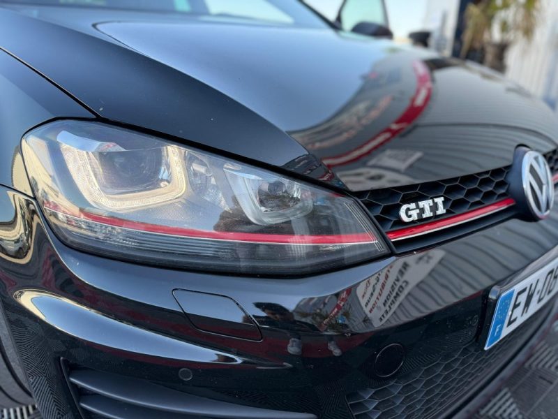 golf 7 GTI 2.0 TSI 220ch TOUT OPTIONS GARANTIE 12 MOIS