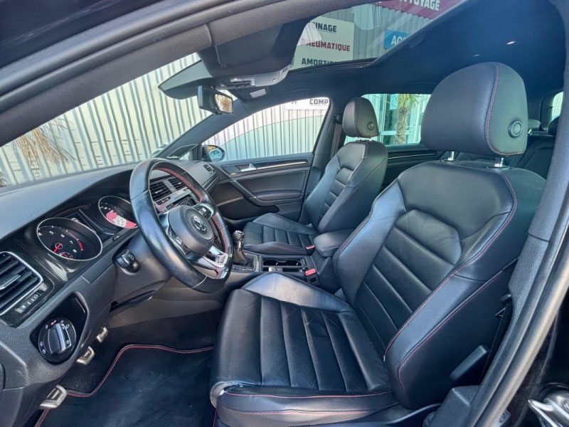 golf 7 GTI 2.0 TSI 220ch TOUT OPTIONS GARANTIE 12 MOIS