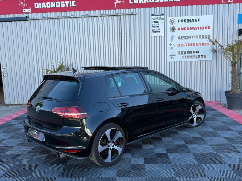 golf 7 GTI 2.0 TSI 220ch TOUT OPTIONS GARANTIE 12 MOIS