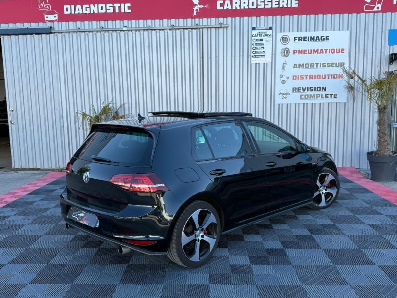 golf 7 GTI 2.0 TSI 220ch TOUT OPTIONS GARANTIE 12 MOIS